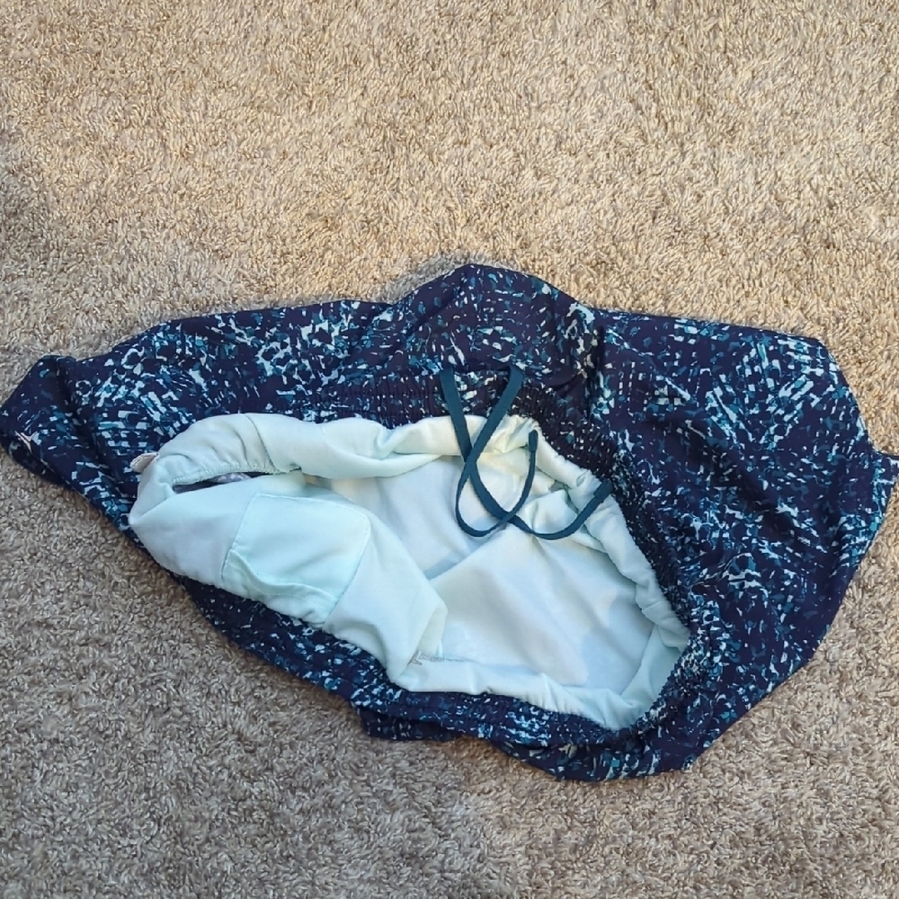 Old Navy Blue Athletic Shorts - Picture 5 of 5